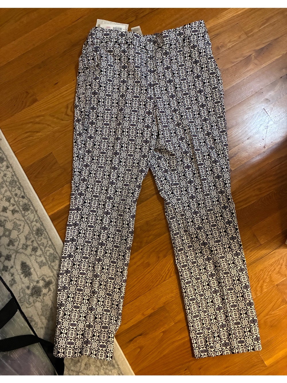 Chico's Secret Stretch Tiles Straight Pant